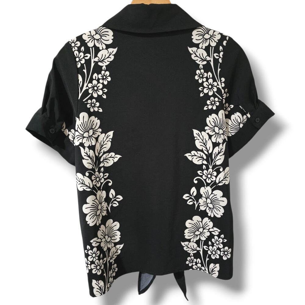 Rich & Famous Black Floral Button-Front Tie Hem Top – Size Large - Picture 4 of 8